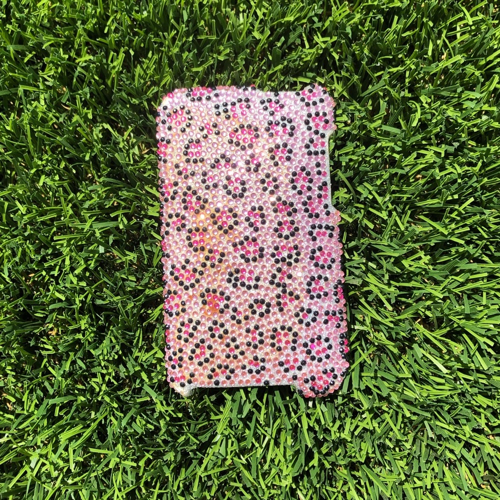 I am selling a IPod phone case